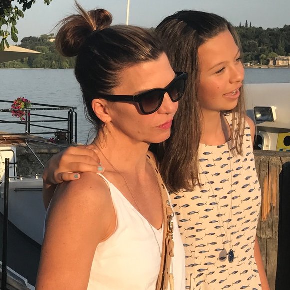 Meet your Posher, Rosanna - Picture 3 of 6